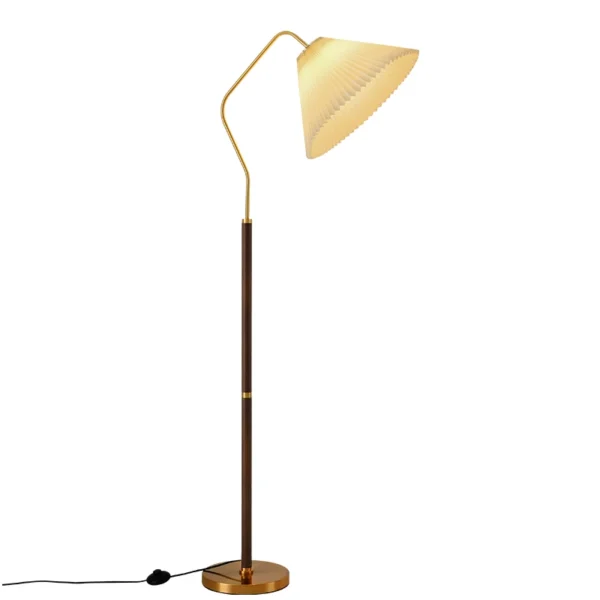 American Retro Wooden Base Room Corner Floor Standing Lamp